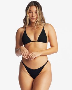 How To Pick A Bikini for Your Athetic-Shaped Body?