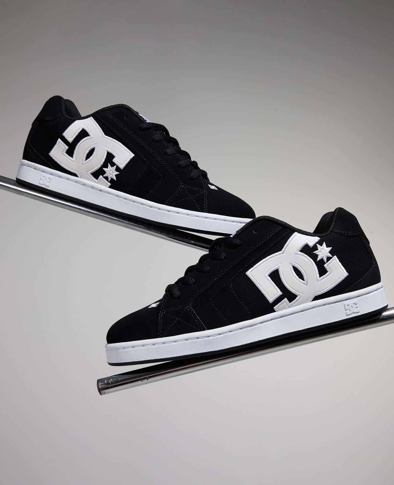 DC Shoes Skate, Snowboard & Surf Kleidung und Schuhe