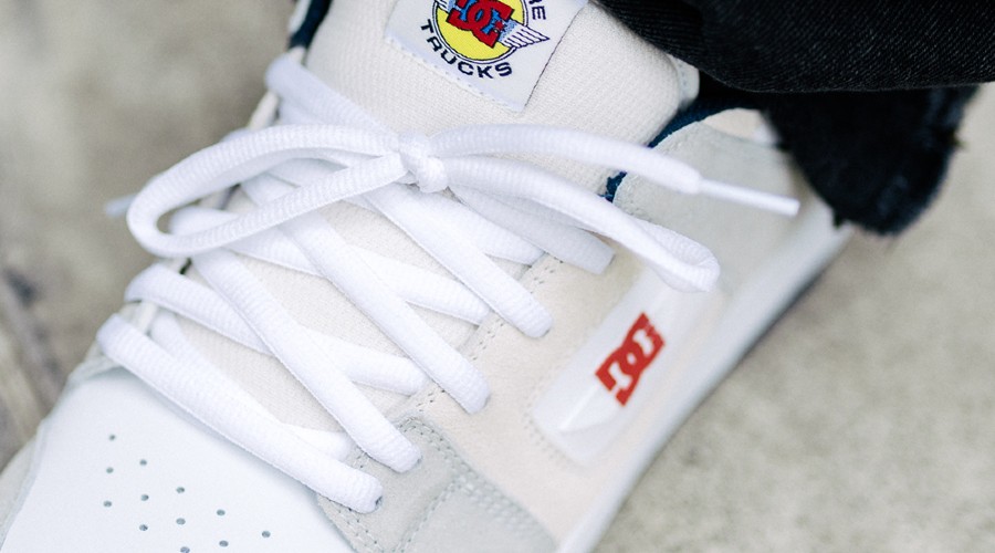 cross shoe lacing