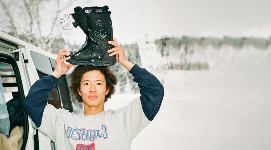 Conseils pour détendre ses boots de snowboard