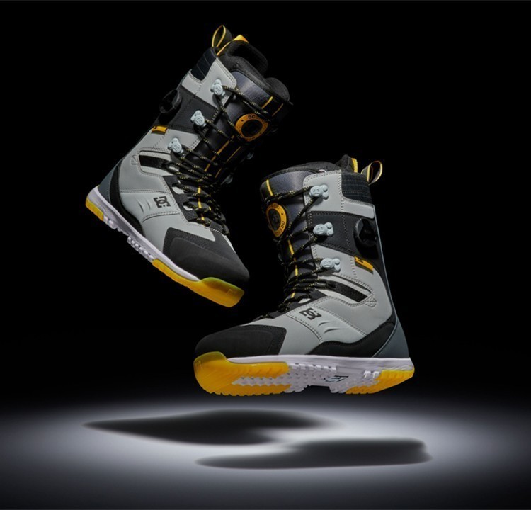 dc shoes official website