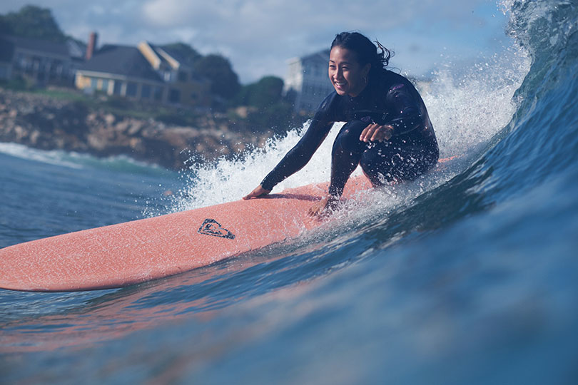 How to Choose your Wetsuit - Women's Surf Buying Guide